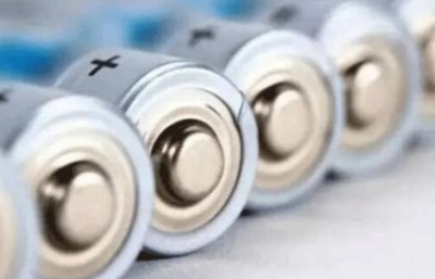 動力電池陷入至暗時刻 明年下半年或迎來“滿格”復(fù)活